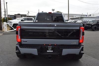 2025 Ford F-450 Super Duty Platinum  450 LIFTED DIESEL 22 " RIMS 37 " TIRES - Photo 4 - Gresham, OR 97030