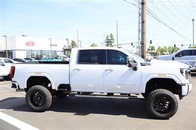 2025 GMC Sierra 3500 Denali  LIFTED DIESEL TRUCK 4X4 LOADED - Photo 6 - Gresham, OR 97030