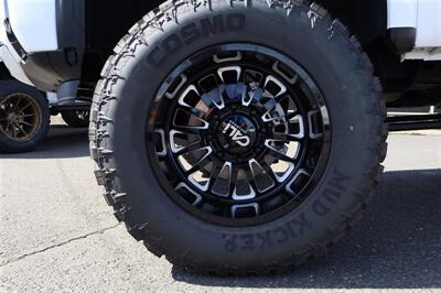 2025 GMC Sierra 3500 Denali  LIFTED DIESEL TRUCK 4X4 LOADED - Photo 11 - Gresham, OR 97030