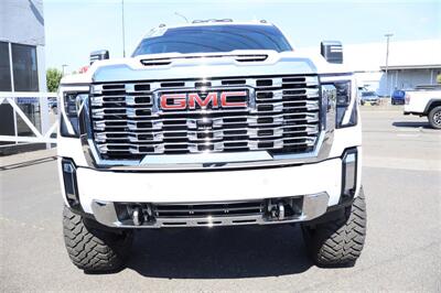 2025 GMC Sierra 3500 Denali  LIFTED DIESEL TRUCK 4X4 LOADED - Photo 8 - Gresham, OR 97030