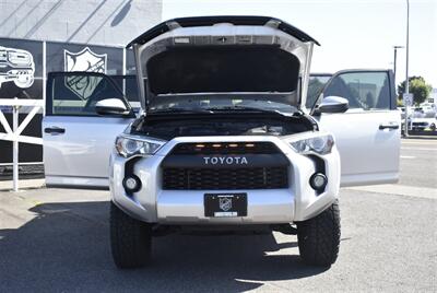 2018 Toyota 4Runner SR5 Premium  ROOF RACK 4X4 CLEAN TITEL - Photo 40 - Gresham, OR 97030