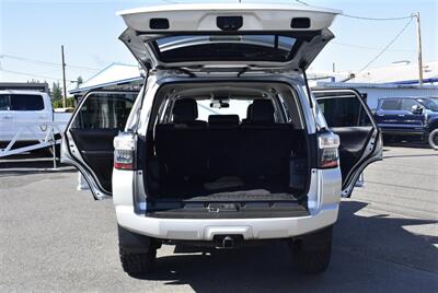 2018 Toyota 4Runner SR5 Premium  ROOF RACK 4X4 CLEAN TITEL - Photo 35 - Gresham, OR 97030