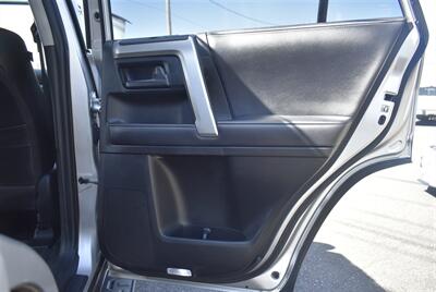 2018 Toyota 4Runner SR5 Premium  ROOF RACK 4X4 CLEAN TITEL - Photo 26 - Gresham, OR 97030