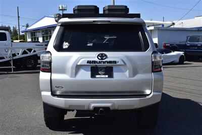 2018 Toyota 4Runner SR5 Premium  ROOF RACK 4X4 CLEAN TITEL - Photo 4 - Gresham, OR 97030