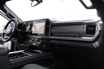 2025 Ford F-350 Platinum GLACIER GREY LIFTED DIESEL TRUCK 4X4 LOADED - Photo 31 - Gresham, OR 97030