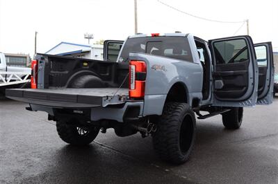 2025 Ford F-350 Platinum GLACIER GREY LIFTED DIESEL TRUCK 4X4 LOADED - Photo 37 - Gresham, OR 97030