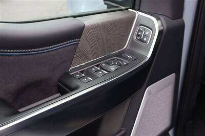 2025 Ford F-350 Platinum GLACIER GREY LIFTED DIESEL TRUCK 4X4 LOADED - Photo 14 - Gresham, OR 97030