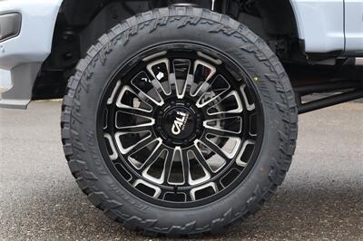 2025 Ford F-350 Platinum GLACIER GREY LIFTED DIESEL TRUCK 4X4 LOADED - Photo 10 - Gresham, OR 97030