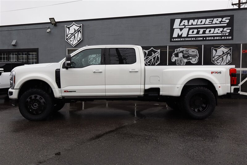 2026 Ford F-450 Super Duty PLATINUM  F-450 HI OUTPUT 237 MILES  LVLED ON 22