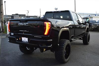 2024 GMC Sierra 3500 Denali Ultimate  LIFTED DIESEL TRUCK 4X4 LOADED - Photo 5 - Gresham, OR 97030
