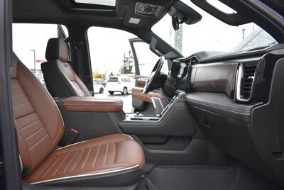 2024 GMC Sierra 3500 Denali Ultimate  LIFTED DIESEL TRUCK 4X4 LOADED - Photo 48 - Gresham, OR 97030