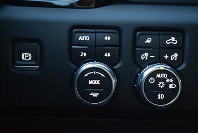 2024 GMC Sierra 3500 Denali Ultimate  LIFTED DIESEL TRUCK 4X4 LOADED - Photo 19 - Gresham, OR 97030