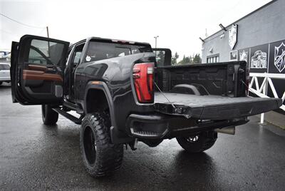 2024 GMC Sierra 3500 Denali Ultimate  LIFTED DIESEL TRUCK 4X4 LOADED - Photo 52 - Gresham, OR 97030