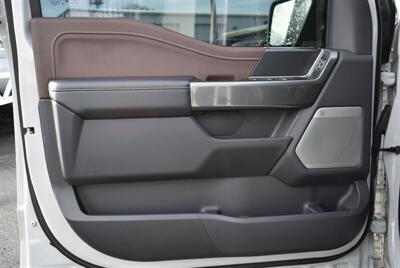 2023 Ford F-150 Lariat  LIFTED ECO BOOST 3.6L 37 " TIRES LOADED - Photo 14 - Gresham, OR 97030