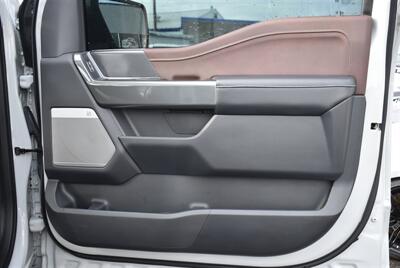 2023 Ford F-150 Lariat  LIFTED ECO BOOST 3.6L 37 " TIRES LOADED - Photo 29 - Gresham, OR 97030