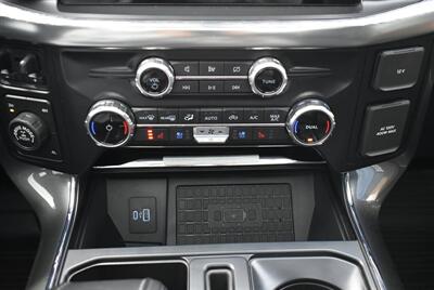 2023 Ford F-150 Lariat  LIFTED ECO BOOST 3.6L 37 " TIRES LOADED - Photo 22 - Gresham, OR 97030