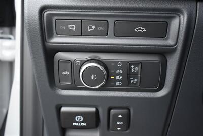 2023 Ford F-150 Lariat  LIFTED ECO BOOST 3.6L 37 " TIRES LOADED - Photo 20 - Gresham, OR 97030