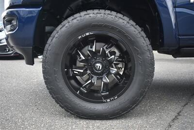 2022 RAM 1500 Laramie  LIFTED BIG SCREEN LOW MILES LOADED - Photo 11 - Gresham, OR 97030