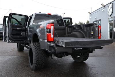 2024 Ford F-350 Platinum  LIFTED DIESEL TRUCK 4X4 LOADED - Photo 32 - Gresham, OR 97030