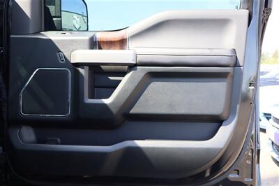 2016 Ford F-150 Platinum  3.6L ECO LIFTED LOADED 67K MILES - Photo 32 - Gresham, OR 97030