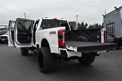 2023 Ford F-350 Platinum  LIFTED DIESEL TRUCK 4X4 LOADED - Photo 32 - Gresham, OR 97030