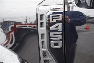 2026 Ford F-450 Super Duty PLATINUM  LVLED 6.7L DIESEL FORGED 22 " RIMS 37 " TIRES LOADED - Photo 12 - Gresham, OR 97030
