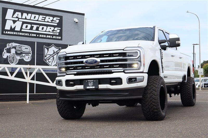 2023 Ford F-350 Platinum  LIFTED DIESEL TRUCK 4X4 LOADED - Photo 1 - Gresham, OR 97030