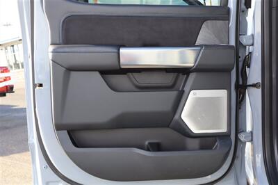 2025 Ford F-350 Platinum  LIFTED DIESEL 6.7 GLACIER GREY TRUCK 4X4 LOADED - Photo 23 - Gresham, OR 97030