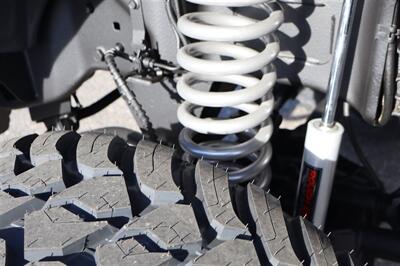 2025 Ford F-350 Platinum  LIFTED DIESEL 6.7 GLACIER GREY TRUCK 4X4 LOADED - Photo 11 - Gresham, OR 97030