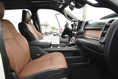 2021 RAM 3500 Limited Longhorn MEGA CAB DIESEL 6.7 L AISIN TRANS LIFTED LOADED - Photo 31 - Gresham, OR 97030