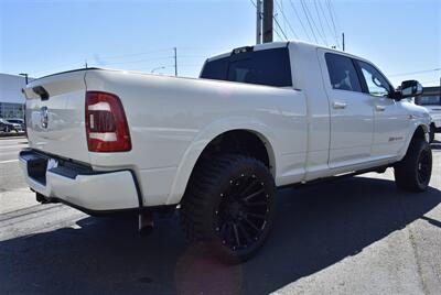 2021 RAM 3500 Limited Longhorn  MEGA CAB AISIN TRANS LIFTED 4X4 LOADED - Photo 5 - Gresham, OR 97030