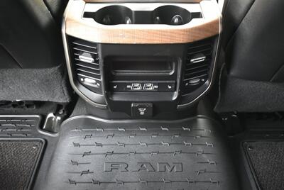 2021 RAM 3500 Limited Longhorn MEGA CAB DIESEL 6.7 L AISIN TRANS LIFTED LOADED - Photo 26 - Gresham, OR 97030