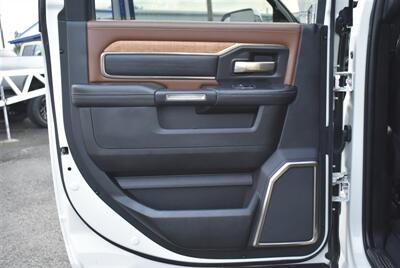 2021 RAM 3500 Limited Longhorn MEGA CAB DIESEL 6.7 L AISIN TRANS LIFTED LOADED - Photo 24 - Gresham, OR 97030