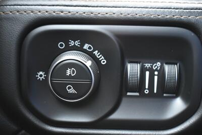 2021 RAM 3500 Limited Longhorn MEGA CAB DIESEL 6.7 L AISIN TRANS LIFTED LOADED - Photo 19 - Gresham, OR 97030