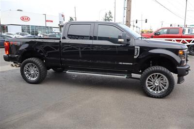 2022 Ford F-350 Lariat  LIFTED DIESEL TRUCK 4X4 LOADED - Photo 6 - Gresham, OR 97030