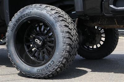 2025 GMC Sierra 3500 Denali Ultimate  LIFTED DIESEL TRUCK 4X4 LOADED - Photo 39 - Gresham, OR 97030