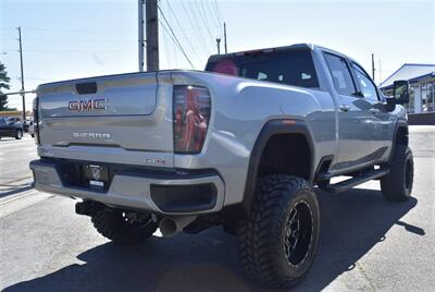 2024 GMC Sierra 3500 AT4  LIFTED DIESEL TRUCK 4X4 LOADED - Photo 5 - Gresham, OR 97030