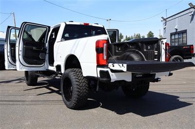 2024 Ford F-250 Platinum  LIFTED DIESEL TRUCK 4X4 LOADED - Photo 41 - Gresham, OR 97030