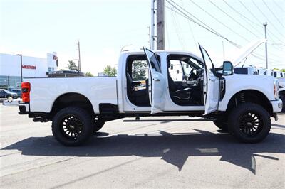 2024 Ford F-250 Platinum  LIFTED DIESEL TRUCK 4X4 LOADED - Photo 45 - Gresham, OR 97030