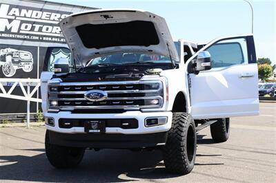 2024 Ford F-250 Platinum  LIFTED DIESEL TRUCK 4X4 LOADED - Photo 38 - Gresham, OR 97030