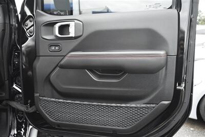 2024 Jeep Wrangler Rubicon 392 6.4L V8 AWD LIFTED 24S AND 40S LOADED - Photo 33 - Gresham, OR 97030