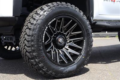2025 GMC Sierra 3500 AT4  LIFTED DIESEL TRUCK 4X4 LOADED - Photo 12 - Gresham, OR 97030