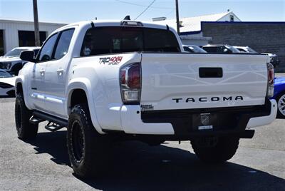 2020 Toyota Tacoma TRD Sport  LIFTED 46 LEATHER MOON ROOF 4X4 LOADED - Photo 3 - Gresham, OR 97030
