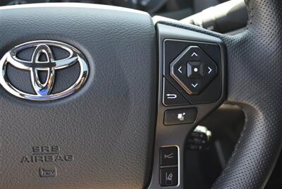 2020 Toyota Tacoma TRD Sport  LIFTED 46 LEATHER MOON ROOF 4X4 LOADED - Photo 17 - Gresham, OR 97030