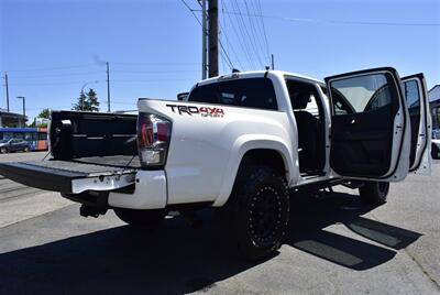 2020 Toyota Tacoma TRD Sport  LIFTED 46 LEATHER MOON ROOF 4X4 LOADED - Photo 34 - Gresham, OR 97030