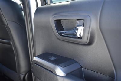 2020 Toyota Tacoma TRD Sport  LIFTED 46 LEATHER MOON ROOF 4X4 LOADED - Photo 26 - Gresham, OR 97030