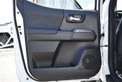 2020 Toyota Tacoma TRD Sport  LIFTED 46 LEATHER MOON ROOF 4X4 LOADED - Photo 20 - Gresham, OR 97030
