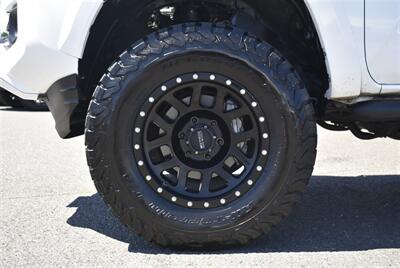 2020 Toyota Tacoma TRD Sport  LIFTED 46 LEATHER MOON ROOF 4X4 LOADED - Photo 10 - Gresham, OR 97030