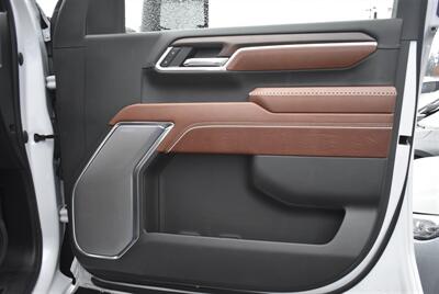 2024 GMC Sierra 2500 Denali Ultimate  LIFTED DIESEL TRUCK 4X4 LOADED - Photo 28 - Gresham, OR 97030