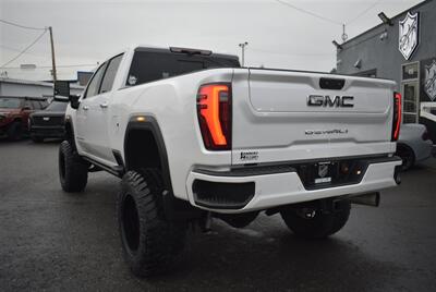 2024 GMC Sierra 2500 Denali Ultimate  LIFTED DIESEL TRUCK 4X4 LOADED - Photo 3 - Gresham, OR 97030